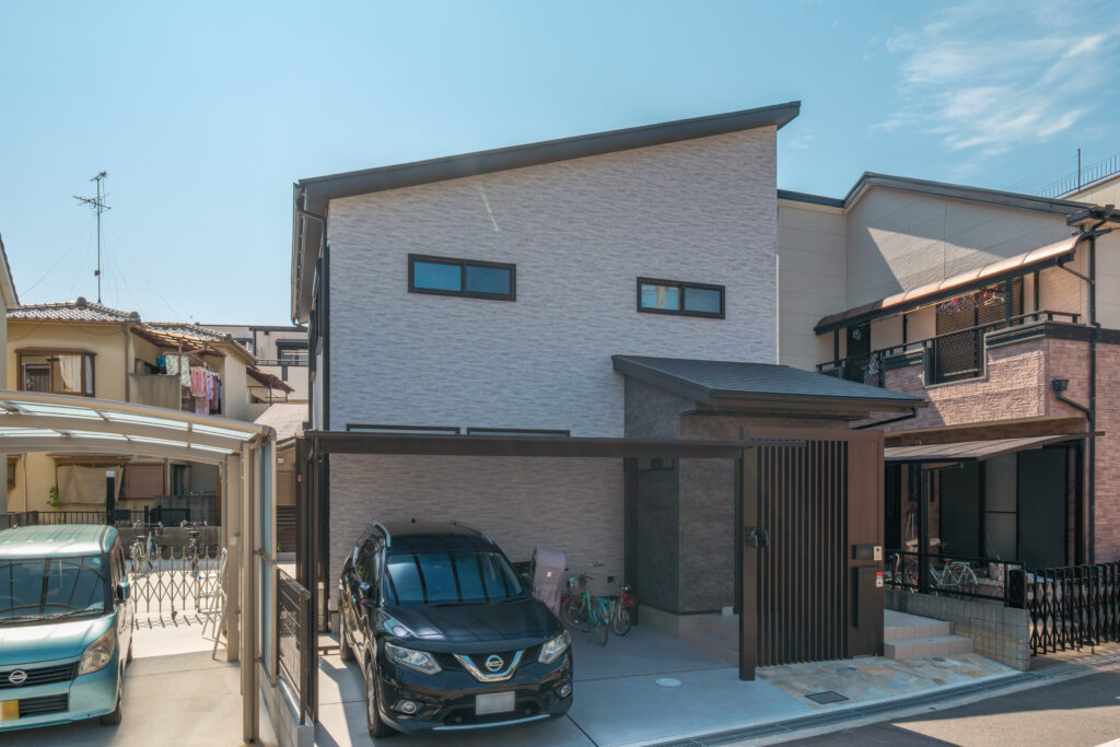 回遊動線で家事ラク！4LDK2階建てのゆとりある暮らし